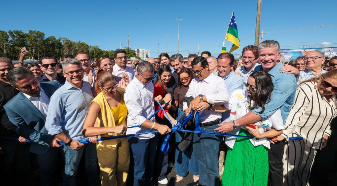 Governo de Sergipe entrega o viaduto do Complexo Viário Senadora Maria do Carmo Alves para melhor fluidez do trânsito em Aracaju