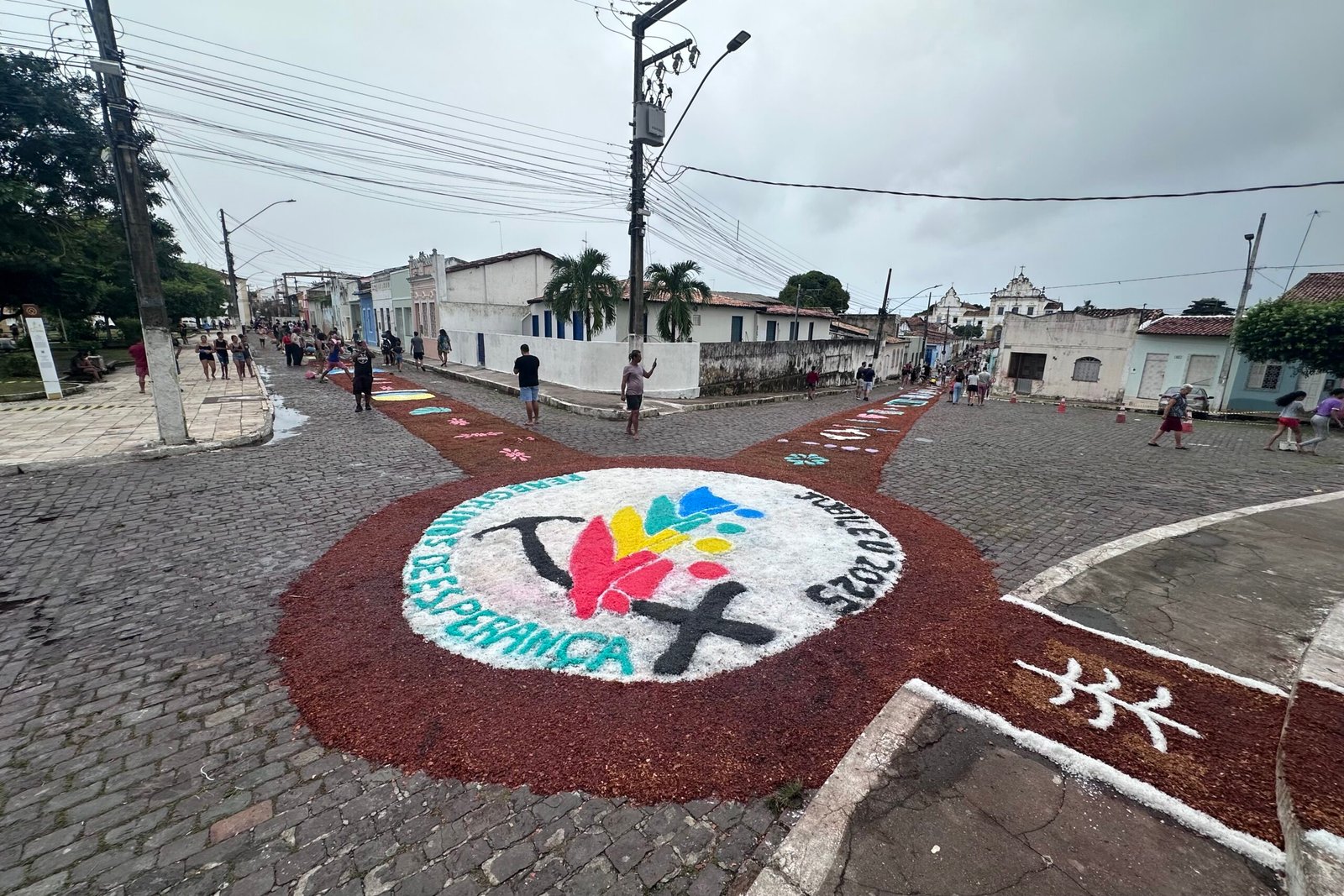 Corpus Christi: confecção dos tapetes acontece em São Cristóvão nesta quinta