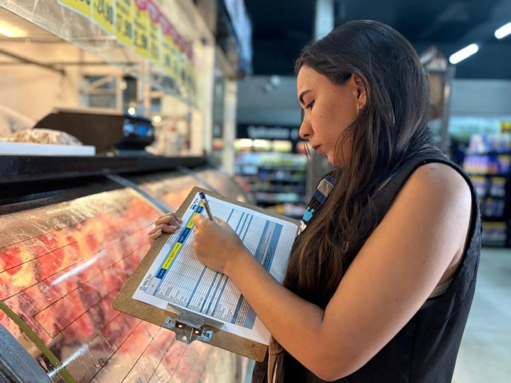 Procon Aracaju divulga pesquisa de preços de carnes para orientar consumidores