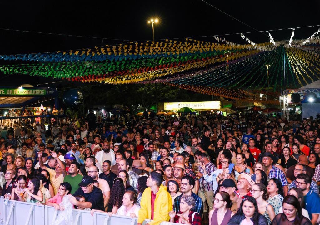 FORRÓ CAJU DESCENTRALIZADO ABRE PROGRAMAÇÃO NO AUGUSTO FRANCO COM GRANDES NOMES DA MÚSICA NORDESTINA