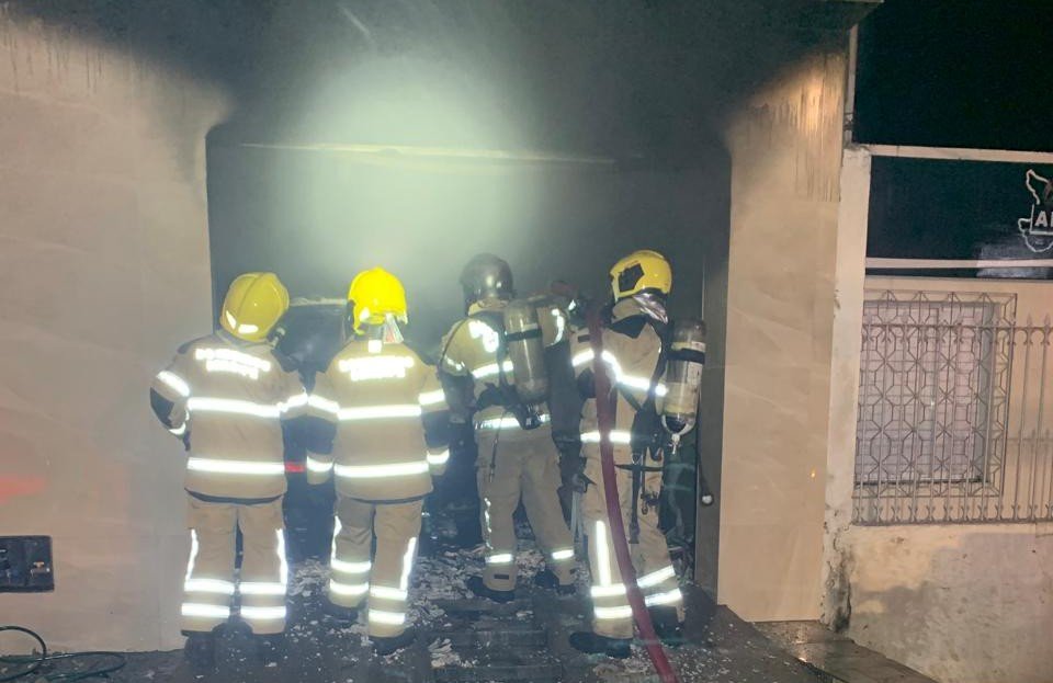 Bombeiros Militares combatem incêndio no Bairro industrial e seis pessoas precisaram de atendimento devido à inalação de fumaça