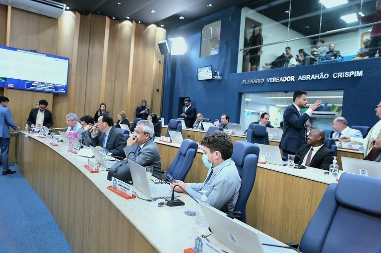 MAIORIA DO PLENÁRIO DA CMA MANTÉM VETOS DO EXECUTIVO A PROJETOS RELACIONADOS À EDUCAÇÃO MUNICIPAL