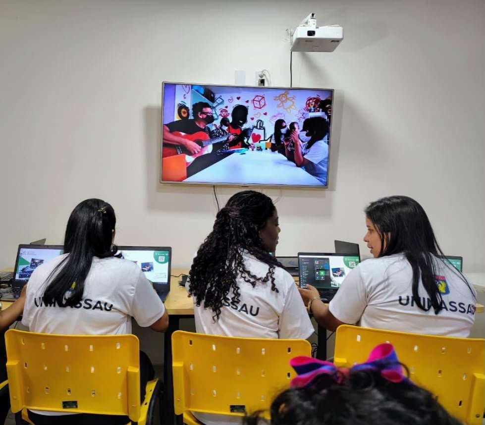 Iniciativa oferta 100 bolsas de graduação EaD gratuitas para pessoas com TEA