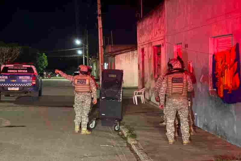 HOMEM EM SURTO PSICÓTICO SE ENTREGA APÓS NEGOCIAÇÃO COM OS POLICIAIS DO BOPE EM MONTE ALEGRE