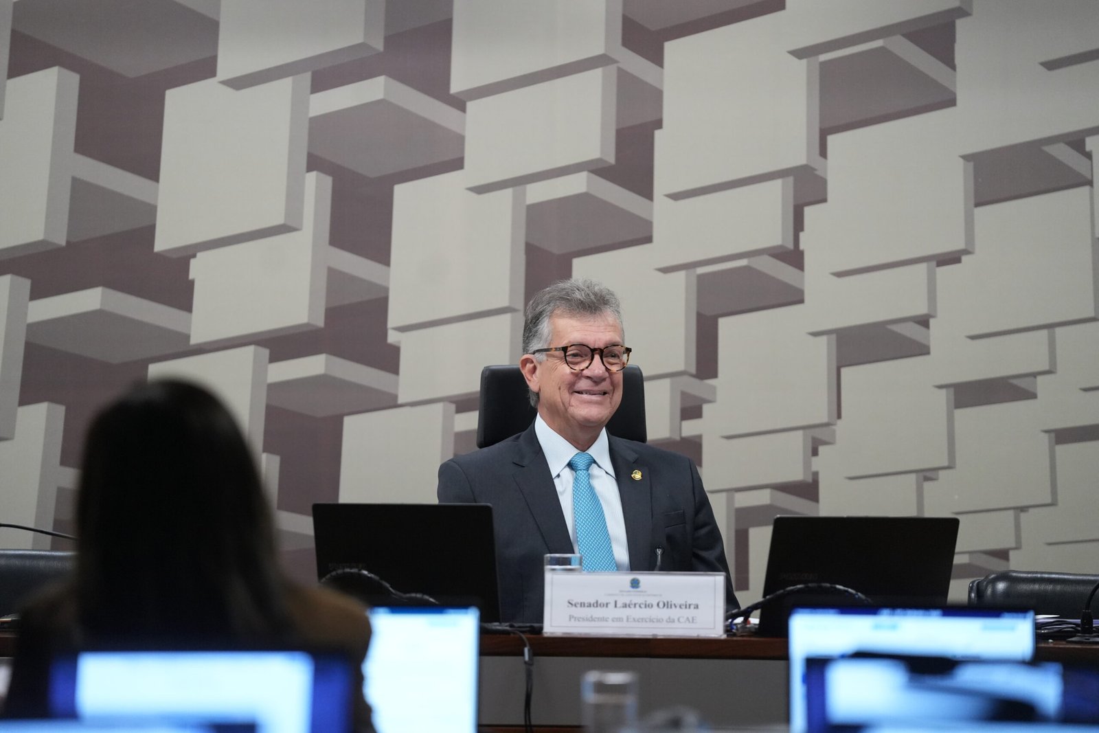 Com relatoria de Laércio, CAE aprova projeto que amplia microcrédito