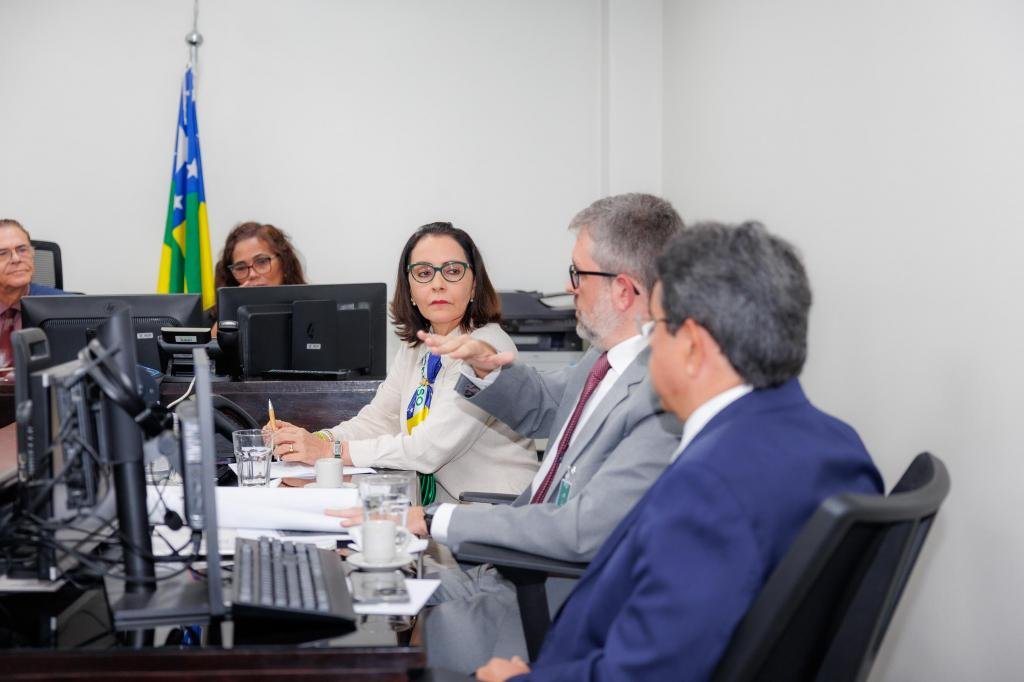 Prefeita Emília Corrêa participa de audiência de conciliação solicitada por Aracaju para avançar no plebiscito da Zona de Expansão