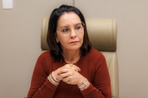 Justiça manda a Meta Platforms retirar as publicações que associavam Emília Corrêa à corrupção