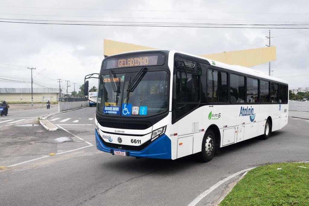 PREFEITURA AMPLIA A LINHA 020 E PASSA A ATENDER A AVENIDA GOVERNADOR MARCELO DÉDA NA ZONA NORTE DE ARACAJU