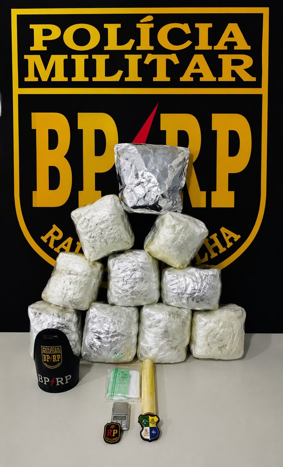 PM apreende cerca de 10 quilos de maconha no 17 de Março, em Aracaju