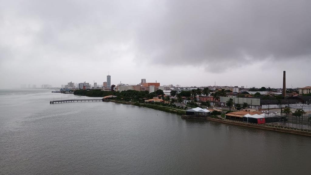 Defesa Civil de Aracaju monitora alerta de vendaval e ventos com rajadas entre 40 km/h e 60 km por hora