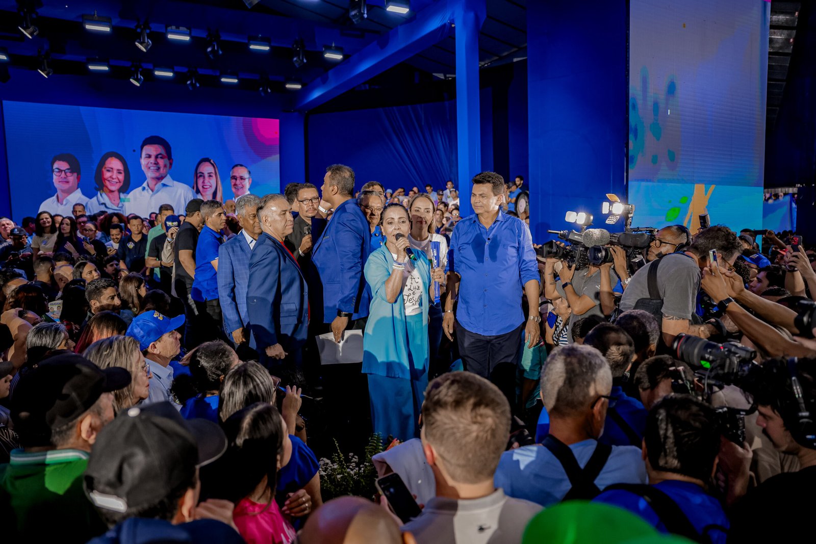 EMÍLIA CORRÊA REFORÇA APOIO A VALMIR DE FRANCISQUINHO DURANTE CONVENÇÃO DO REPUBLICANOS EM ARACAJU
