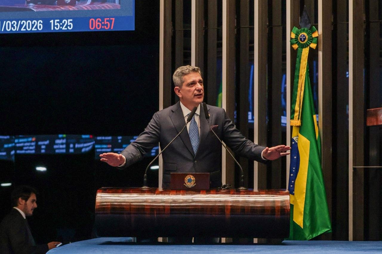 SENADOR ROGÉRIO CARVALHO DEFENDE DEMOCRACIA, DESENVOLVIMENTO DE SERGIPE E FORTALECIMENTO DA PETROBRAS