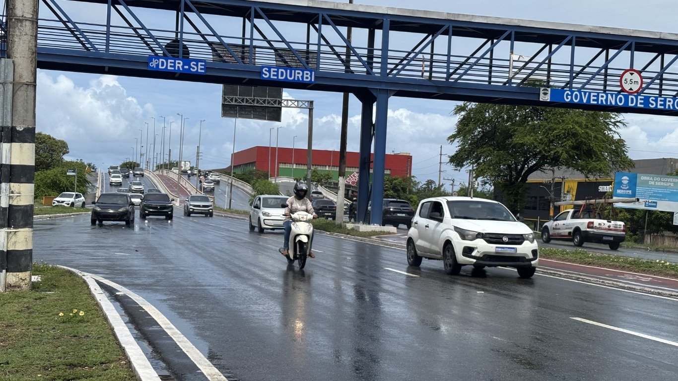 Prazo para pagamento do licenciamento anual veículos placa final 6 termina dia 31