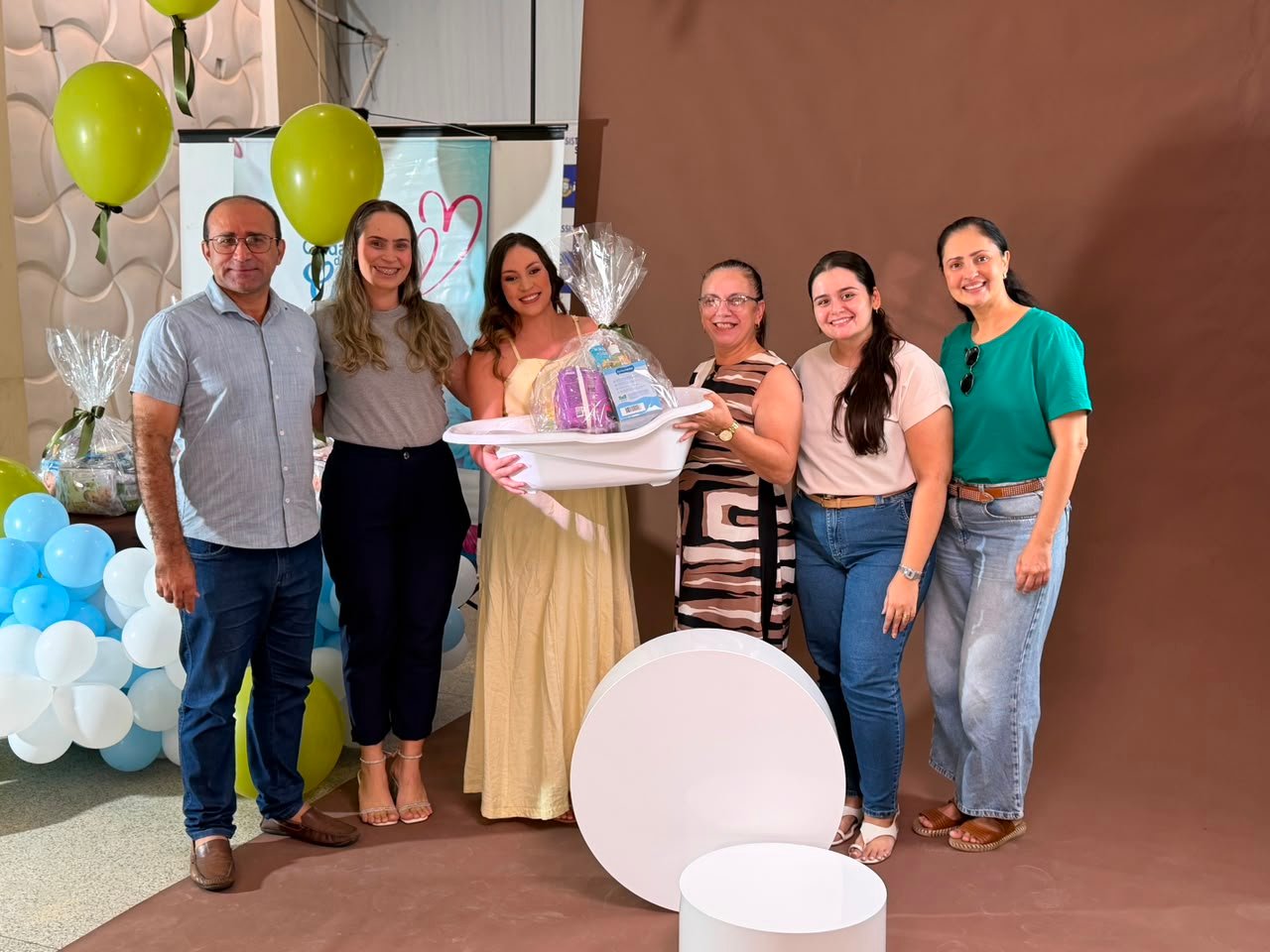 Prefeitura de Aparecida realiza entrega de kits gestantes durante ação do “Cuidando de Quem Cuida”