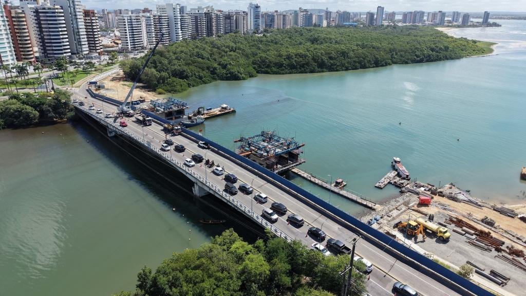 Obra da ponte Godofredo Diniz ultrapassa 70% de execução e avança para nova etapa