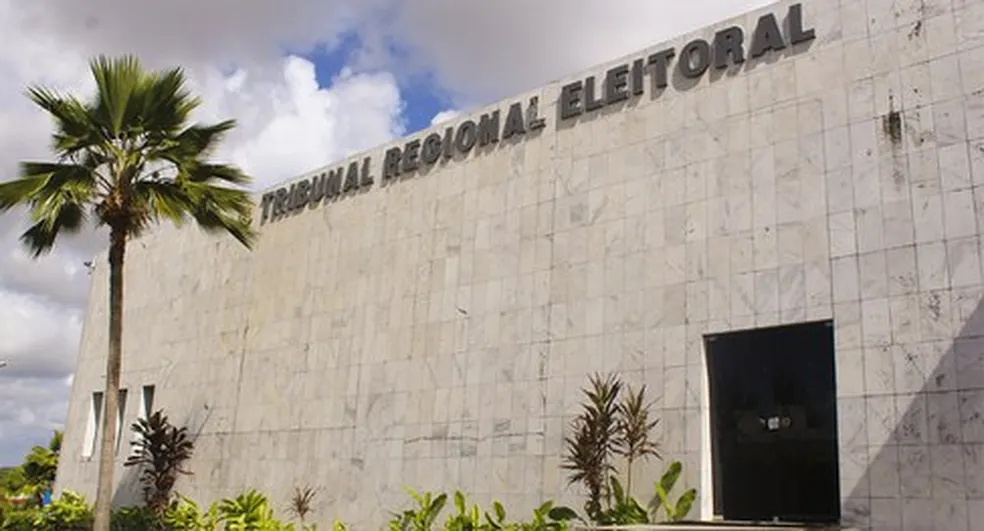 TRE determina que jornalista remova postagem que associava André David a supostas irregularidades