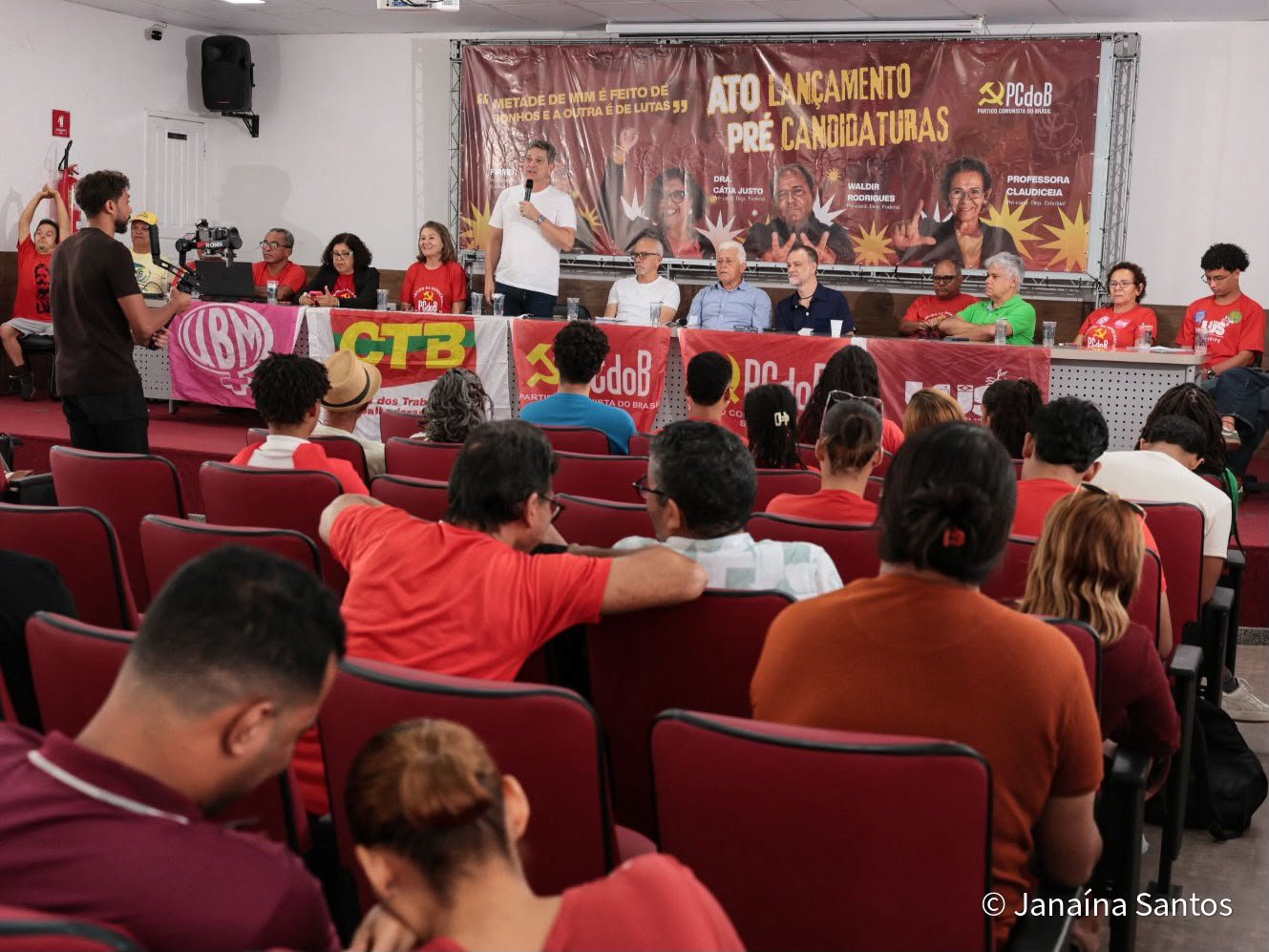SENADOR ROGÉRIO DESTACA UNIDADE DO CAMPO PROGRESSISTA DURANTE LANÇAMENTO DAS PRÉ-CANDIDATURAS DO PCDOB