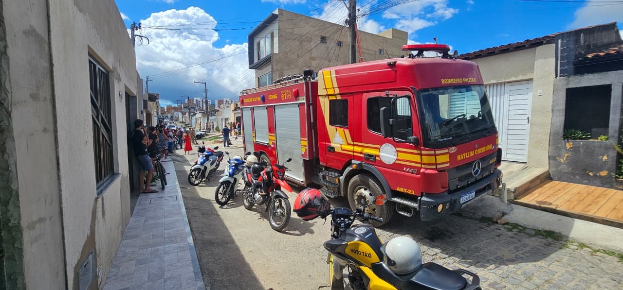 Uma pessoa morre e outra fica ferida após receber descarga elétrica em uma residência em Lagarto