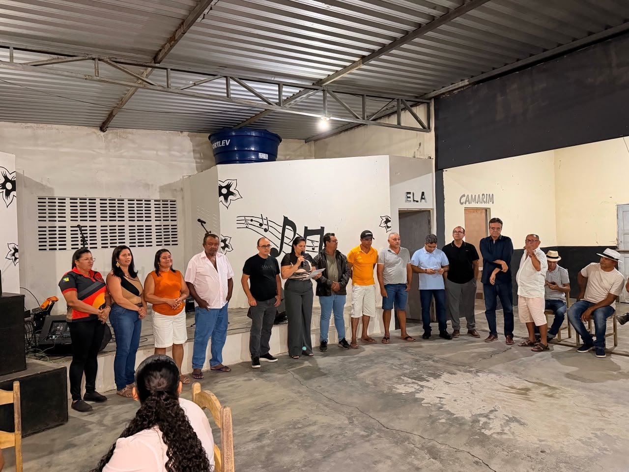 Simão Dias: Novo telhado da Associação Comunitária do Povoado Triunfo é entregue