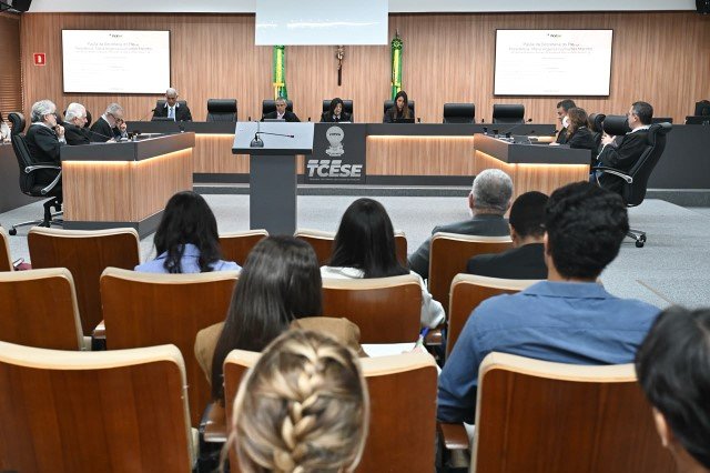 MPC-SE APONTA IRREGULARIDADES E TCE SUSPENDE A LICITAÇÃO DE ROBÓTICA EDUCACIONAL NO MUNICÍPIO DE CAPELA