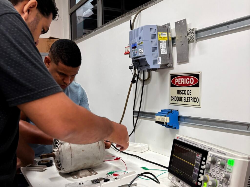 Fapese impulsiona pesquisa que desenvolve tecnologias para tornar veículos elétricos mais seguros