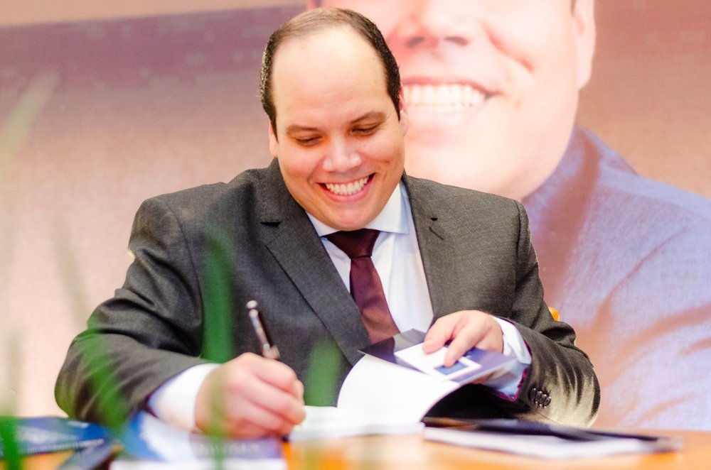 Advogado lança livro que conecta estratégia jurídica e estruturação de empreendimentos imobiliários