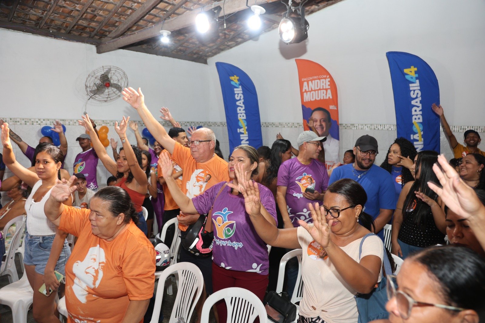 André Moura incentiva diálogo aberto com moradores e lideranças no 18 do Forte