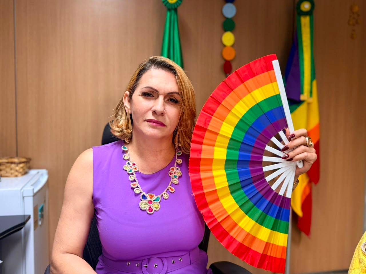 Linda Brasil apresenta projeto de lei que veda cláusula de barreira em concursos públicos estaduais