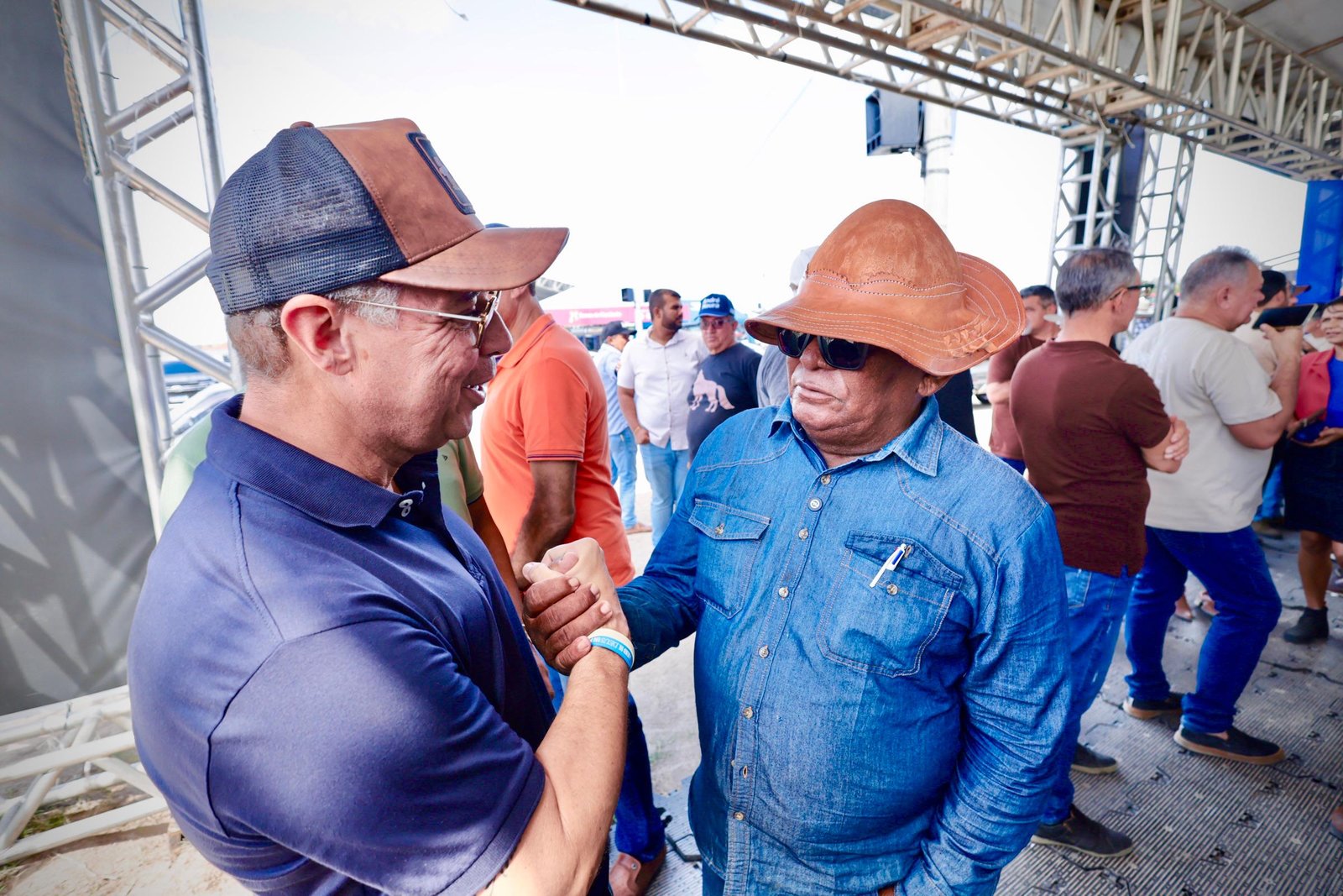 GOVERNADOR FÁBIO ANUNCIA INÍCIO DAS OBRAS DA ADUTORA DO LEITE PARA AGOSTO DURANTE 15ª FESTA AMIGOS DO LEITE