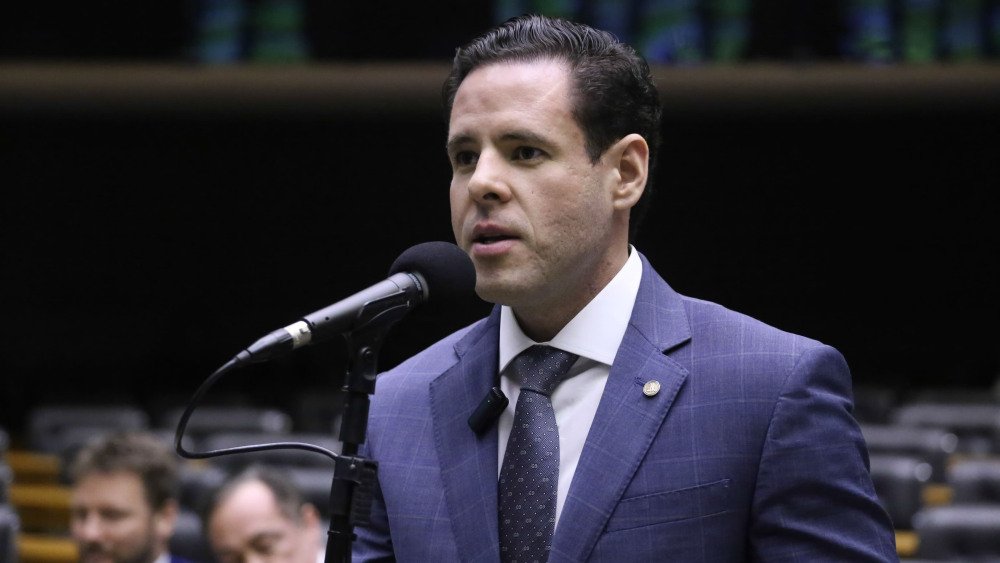 DEPUTADO FEDERAL RODRIGO VALADARES QUER TORNAR FAROL DA COROA DO MEIO UM NOVO CARTÃO-POSTAL DE ARACAJU
