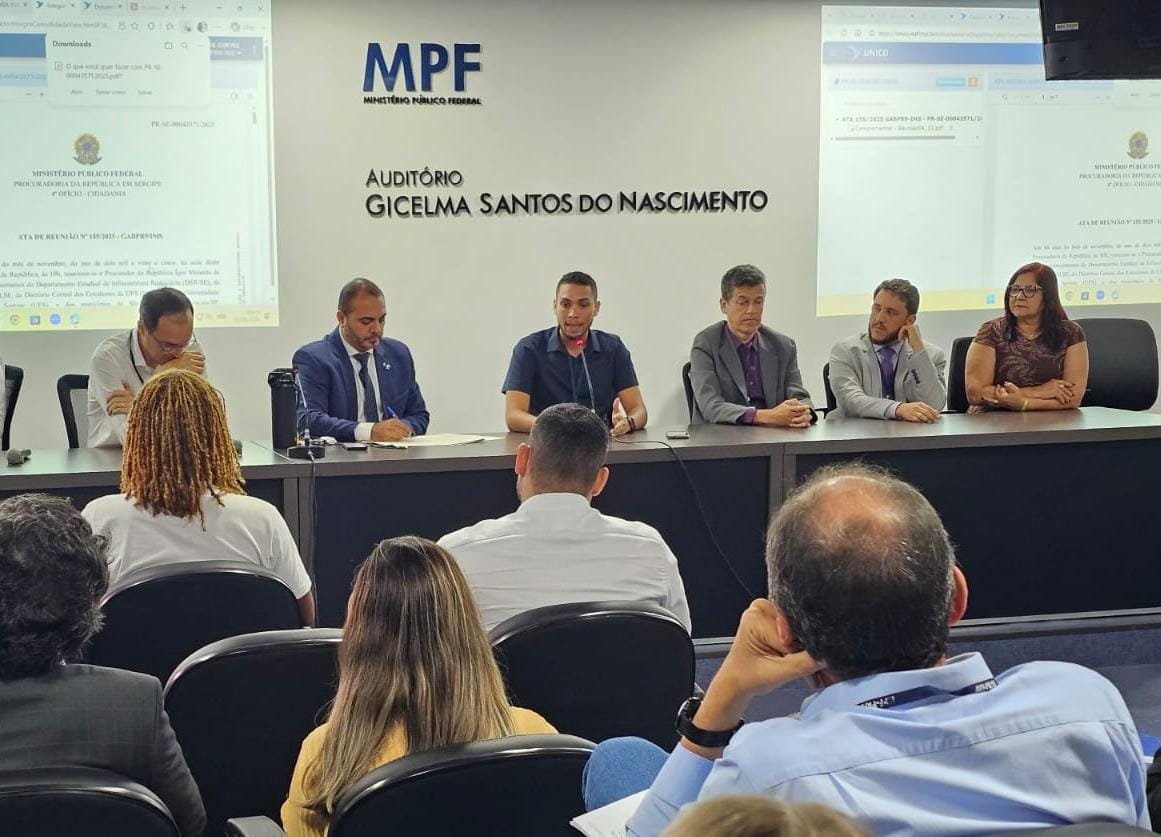 AUDIÊNCIA NO MINISTÉRIO PÚBLICO FEDERAL AVANÇA NA CONSTRUÇÃO DE TRANSPORTE UNIVERSITÁRIO GRATUITO