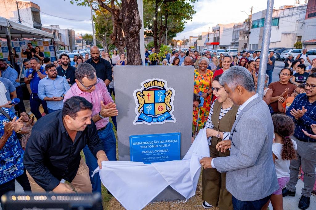 Prefeita Emília entrega Praça Teotônio Vilela reurbanizada e com novos espaços de lazer