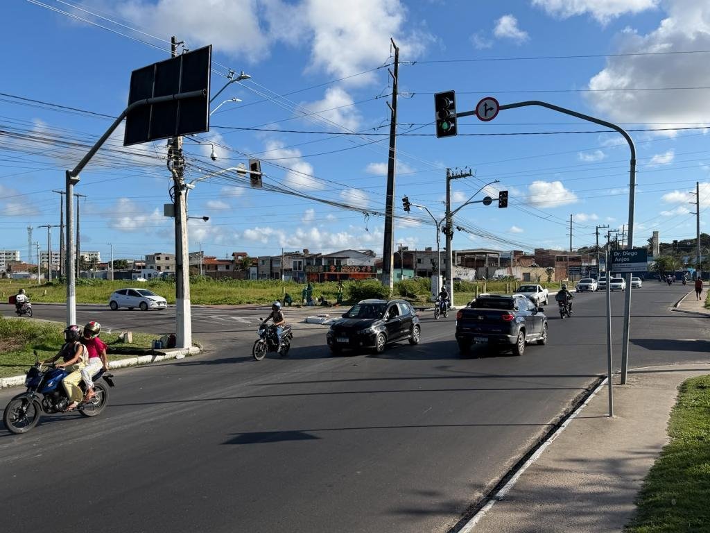SMTT ADIA MUDANÇAS NO TRÂNSITO DO BAIRRO MARIVAN DEVIDO ÀS CHUVAS REGISTRADAS NESTA QUINTA-FEIRA