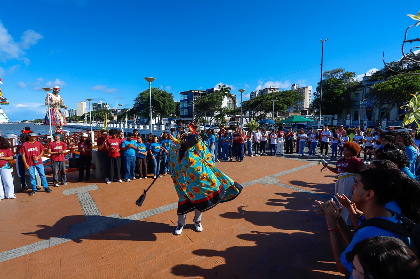 Um terço dos jovens nunca participou de evento cultural com artistas locais