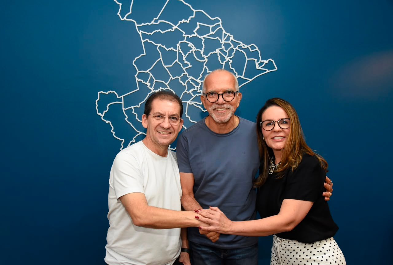 Edvaldo Nogueira anuncia Cris Teixeira como nova 2ª suplente ao Senado
