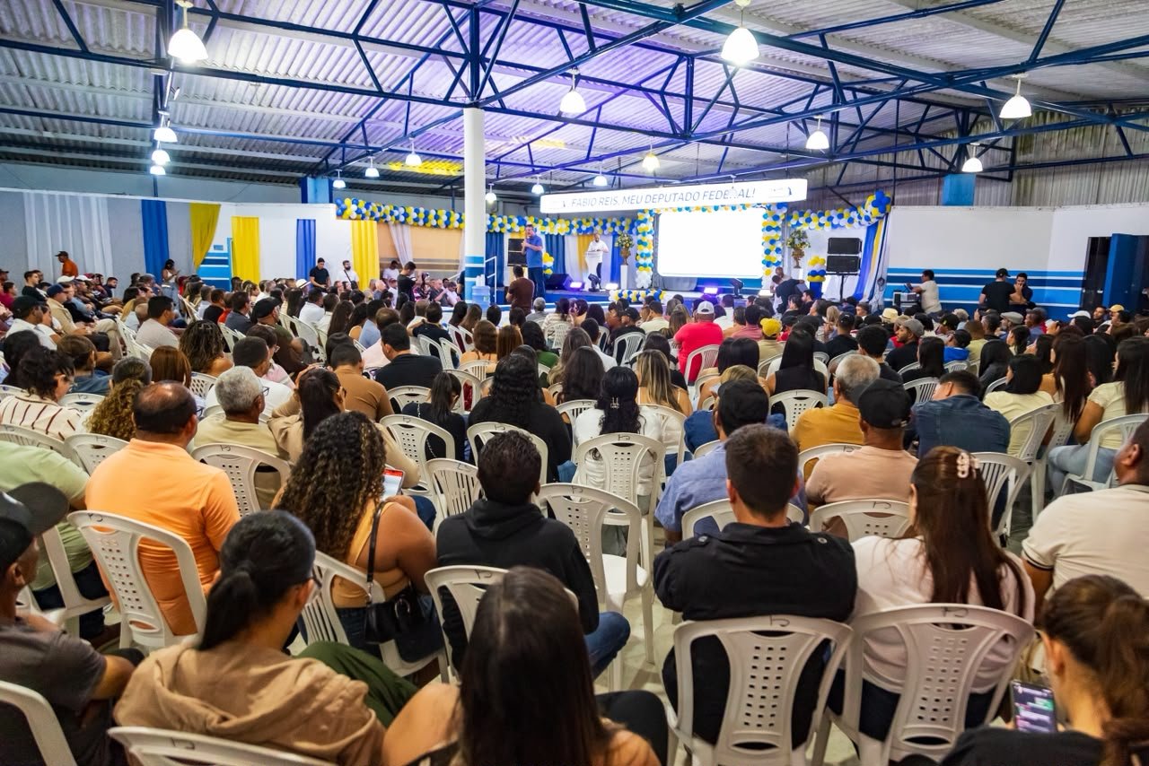 Encontro dos amigos de Cristiano Viana reúne multidão em Simão Dias