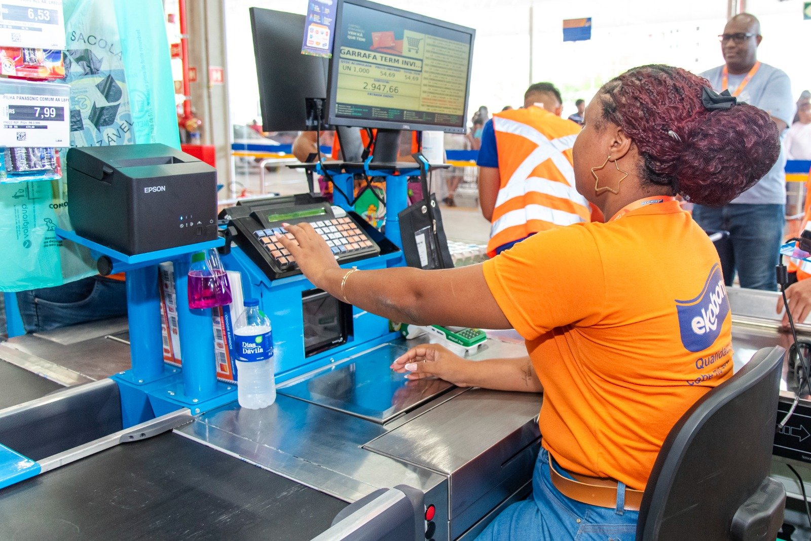 PLATAFORMA DO GOVERNO DE SERGIPE OFERTA 912  VAGAS DE EMPREGO NESTA SEGUNDA-FEIRA NA CAPITAL E INTERIOR
