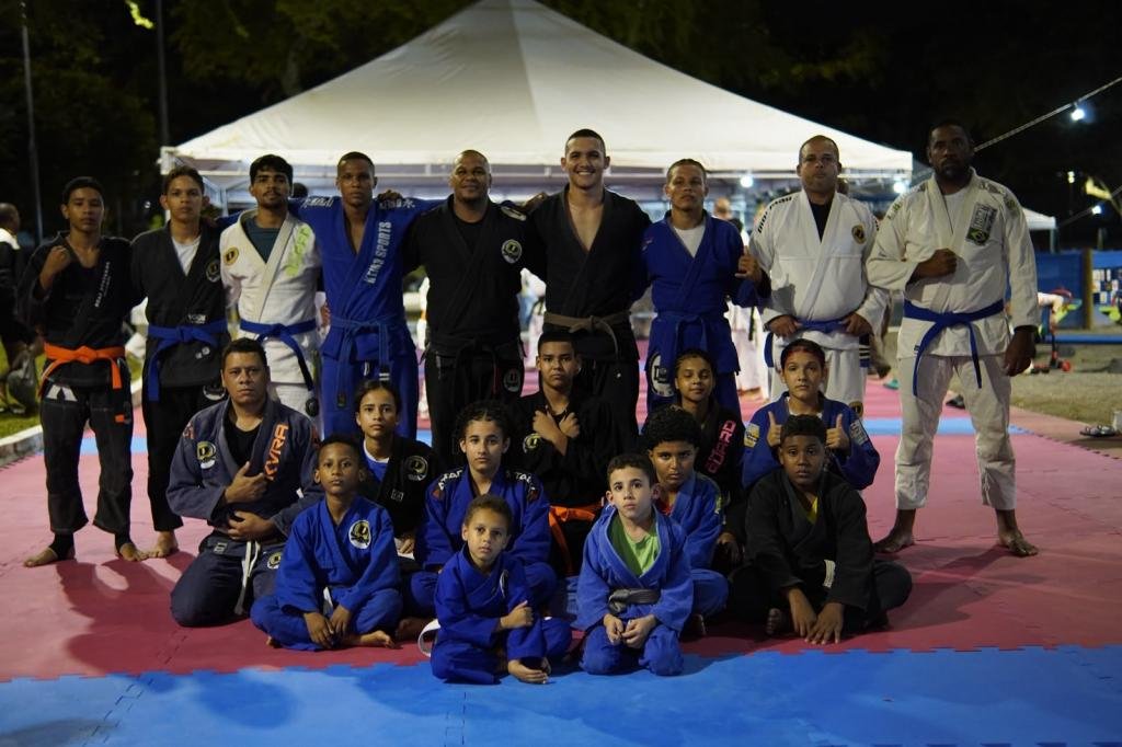 Esportes de luta e Copa de Futsal de Surdos movimentam praça no Augusto Franco