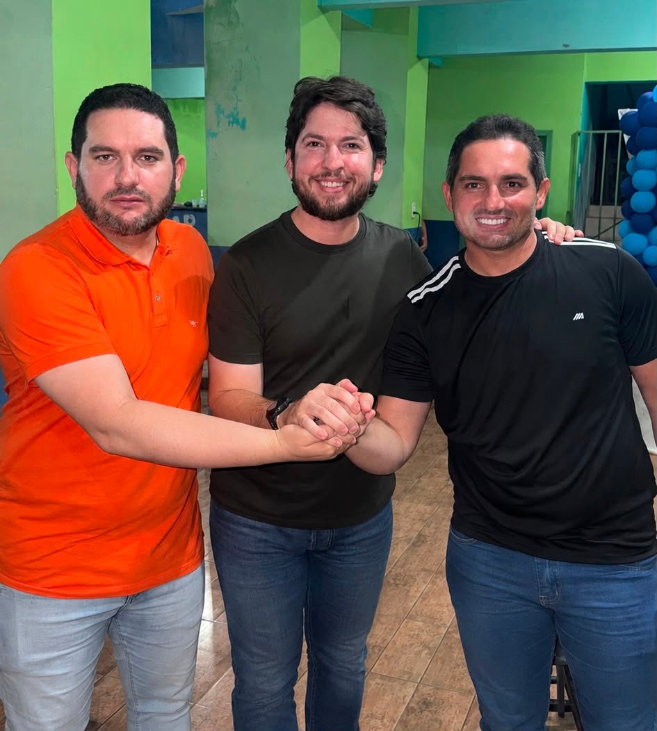 JORGINHO ARAUJO PARTICIPA DE BATE-PAPO COM AMIGOS DO VEREADOR EDUARDO IRAN NA CIDADE DE PORTO DA FOLHA