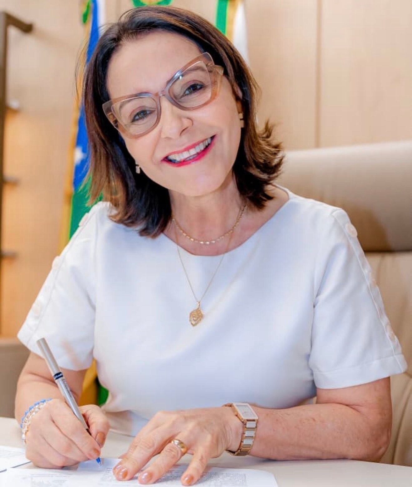 PREFEITA EMÍLIA CORRÊA ASSINA PROJETOS DE LEI PARA AMPLIAR POLÍTICA HABITACIONAL NO MUNICÍPIO DE ARACAJU