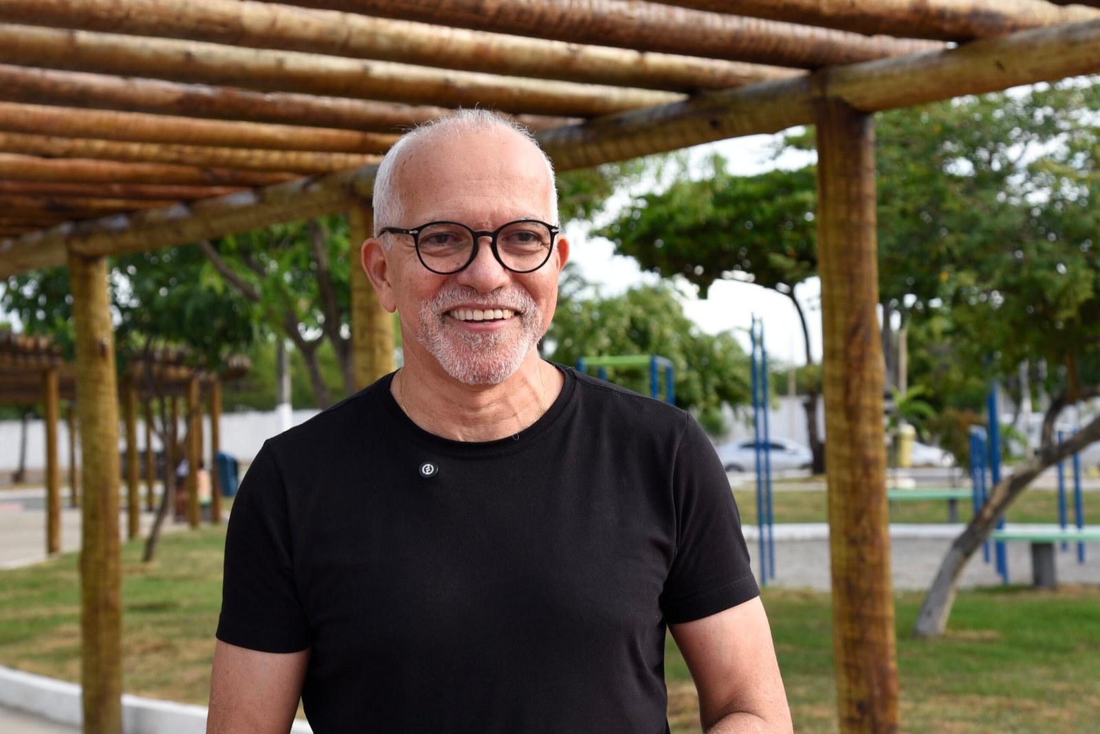 Edvaldo defende recursos federais para fortalecer polos regionais de saúde