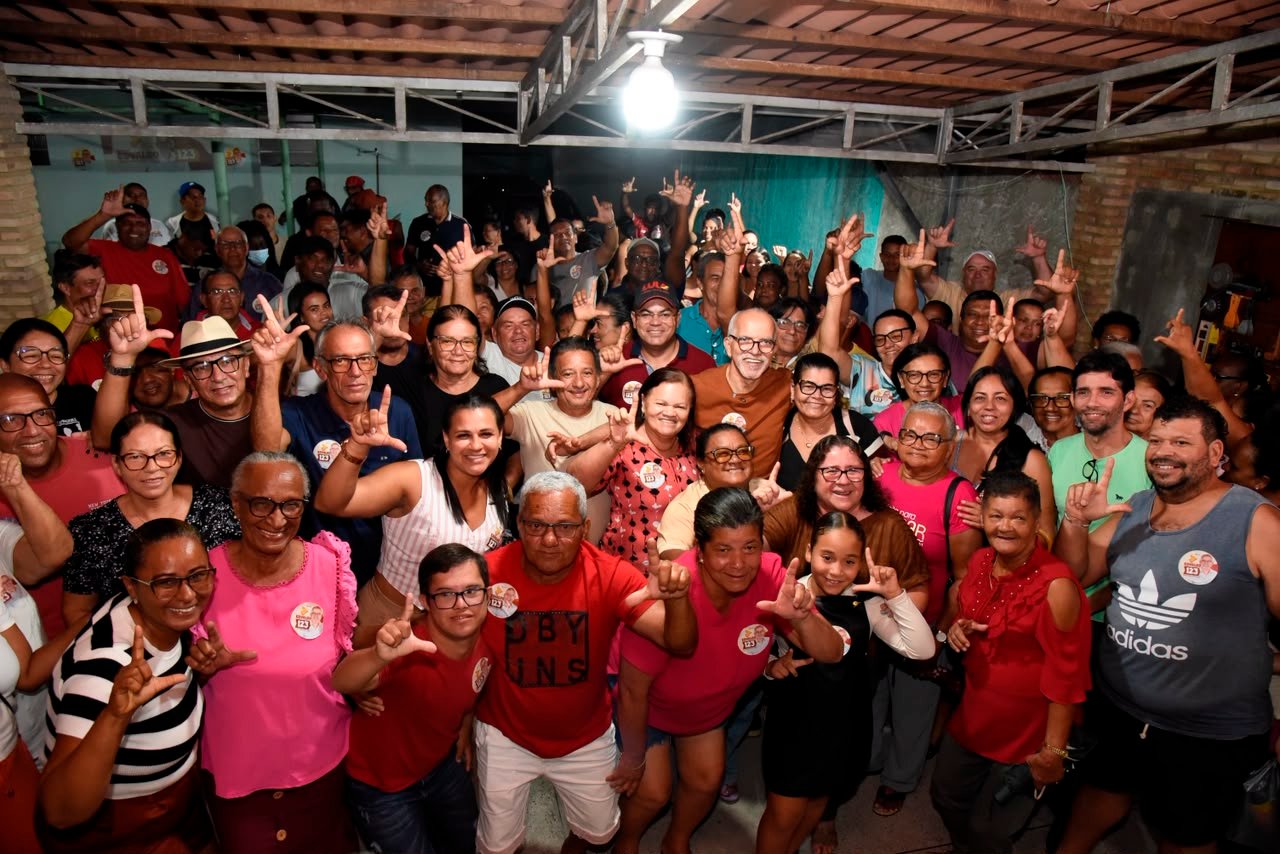 EM JAPARATUBA, EDVALDO REÚNE LIDERANÇAS E REFORÇAO  COMPROMISSO COM EMPREGO E SAÚDE NO INTERIOR