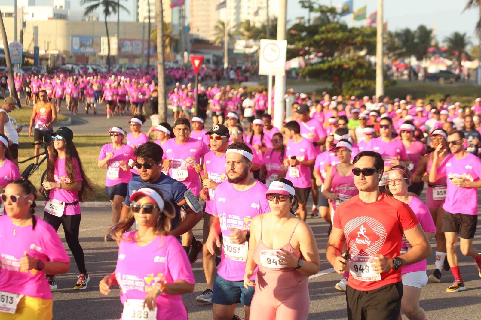 Inscrições seguem abertas para a 12ª corrida Outubro Rosa da AMO