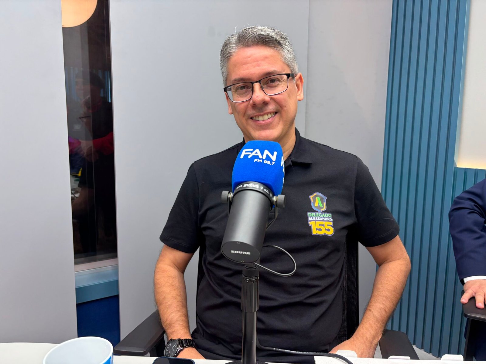 Alessandro apresenta trabalho realizado e conduta firme em prol de entregas para os sergipanos, em debate da rede FAN