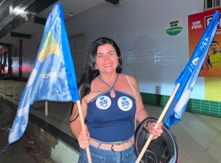 “ESTAMOS COM ANDRÉ, PELAS MULHERES!”, GARANTE A ASSISTENTE SOCIAL DURANTE CARREATA DE ANDRÉ E FÁBIO