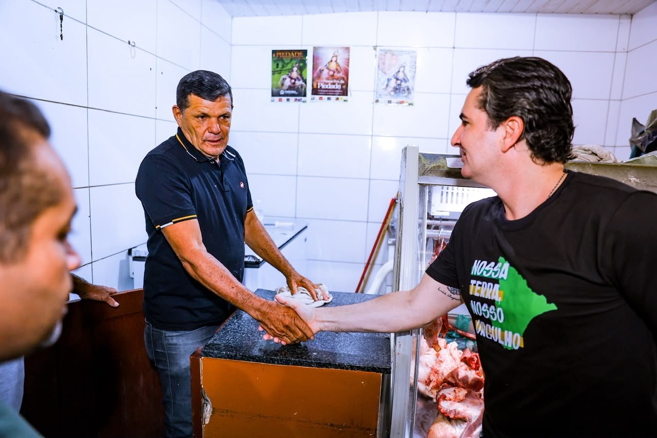Gustinho defende menos taxas e mais estrutura para pequenos produtores nas feiras livres