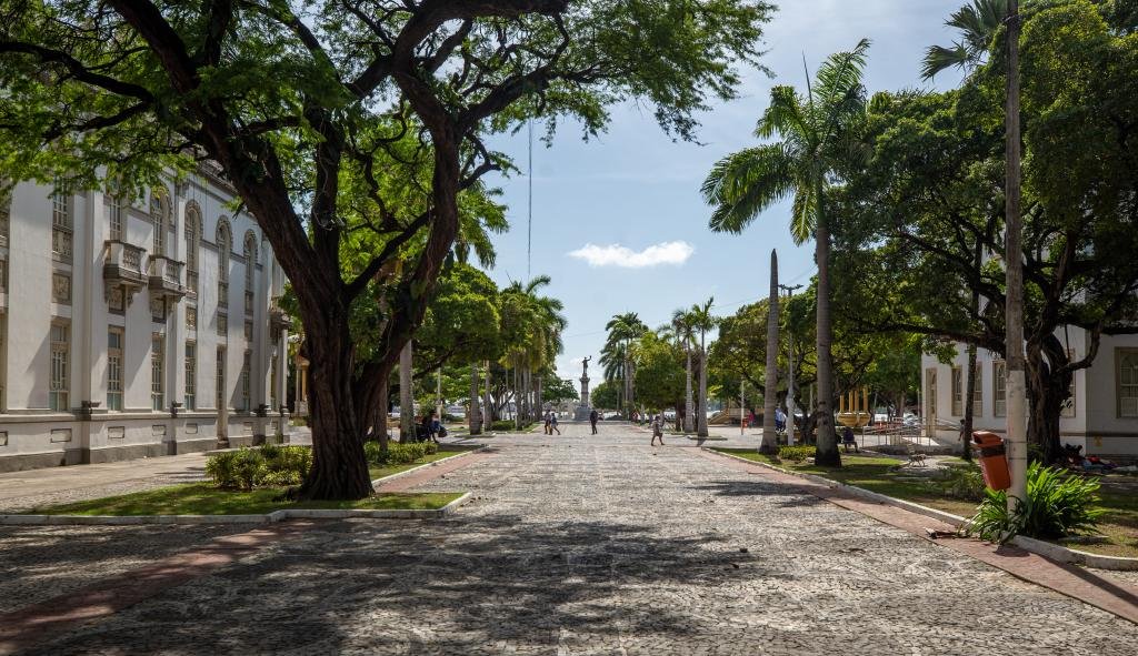 PREFEITURA DE ARACAJU REALIZA MAIS UMA REUNIÃO COM EMPRESA ESPECIALIZADA PARA PROJETO DE WI-FI GRATUITO
