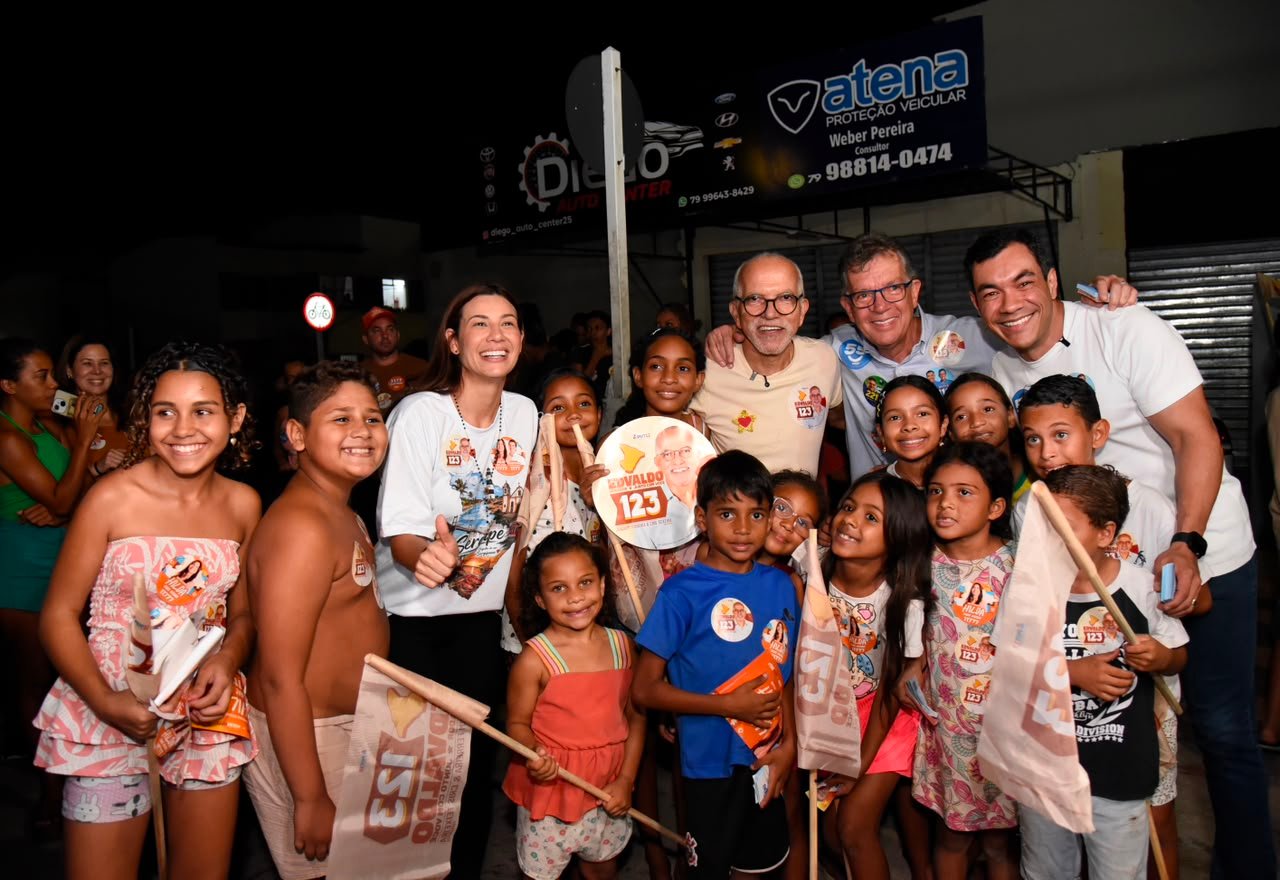 EDVALDO VISITA COMUNIDADES HABITACIONAIS CONSTRUÍDAS DURANTE SUA GESTÃO E REENCONTRA MORADORES NO LAMARÃO