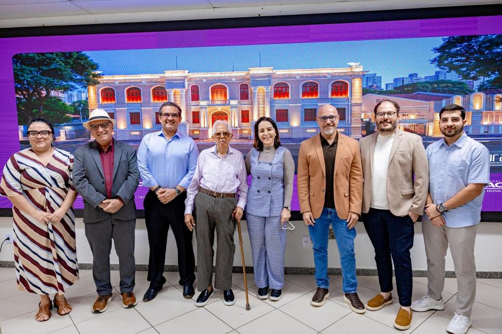 Emília conhece projeto que irá transformar Palácio Inácio Barbosa em complexo cultural