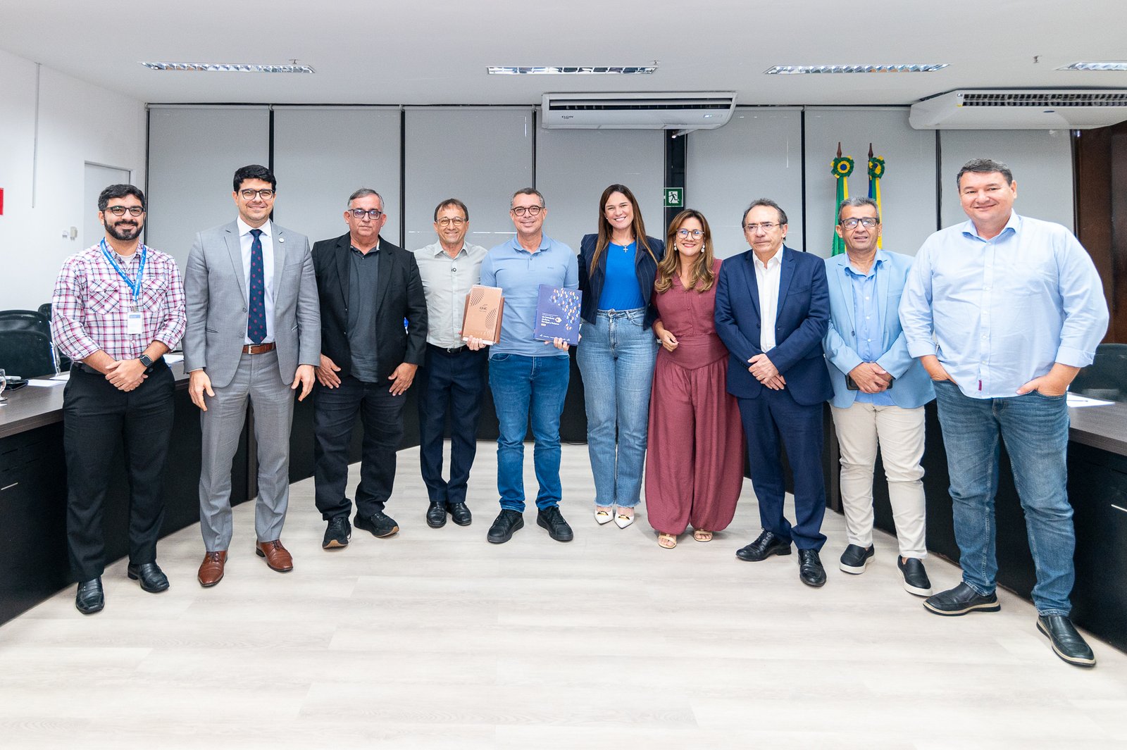 Governador Fábio Mitidieri recebe os membros da Fecomércio para discutir investimentos no turismo